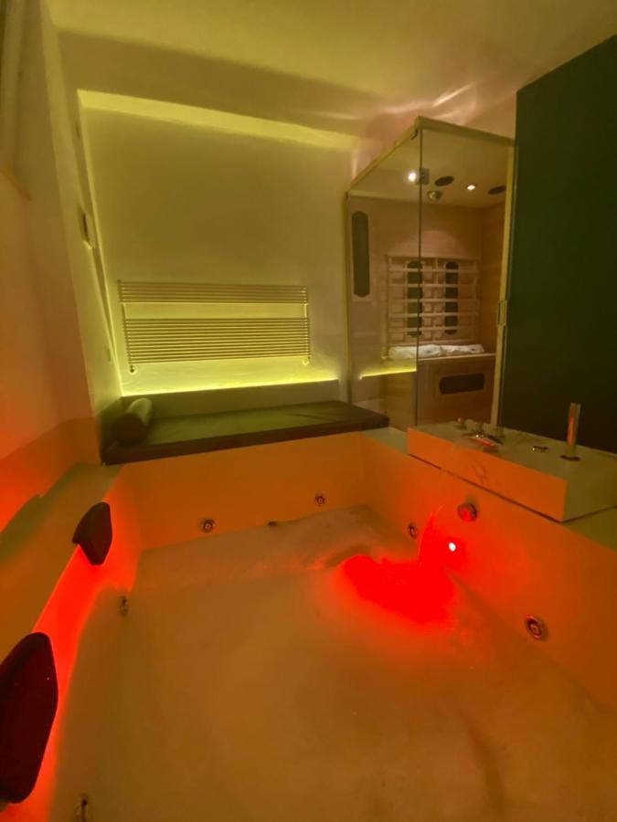 Suite61 Altamura Luaran gambar